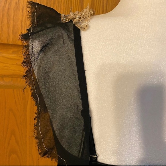 ♠️ MANDALAY GOLD LACE EMBROIDERY CORSET ♠️ - Picture 4 of 15